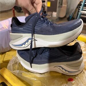 Saucony Women’s Endorphin 3